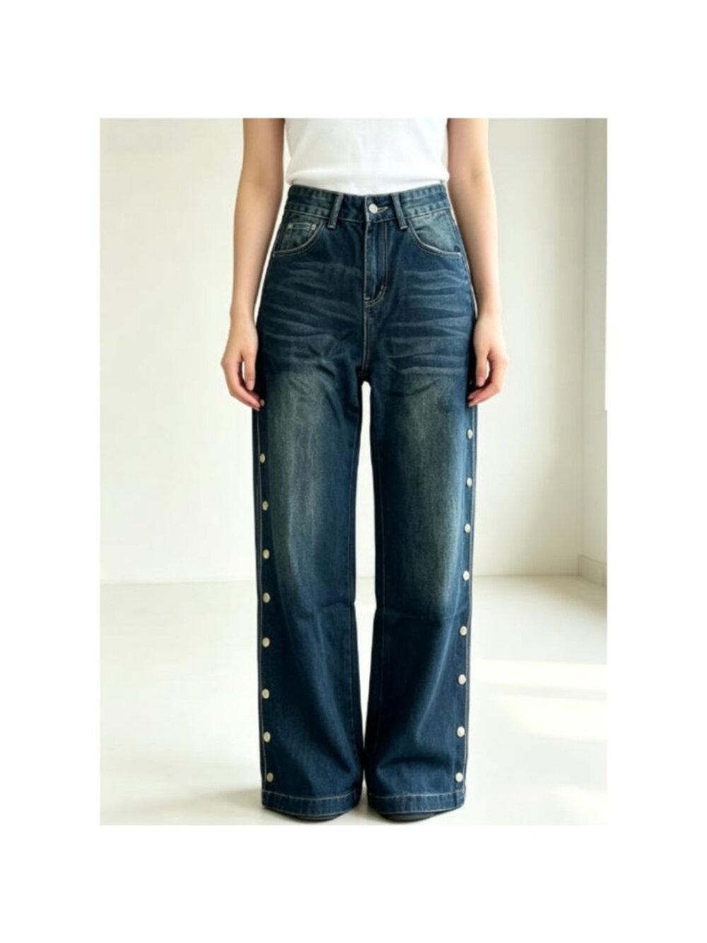 Casual Ladies Loose Wide Leg Jeans Retro Faded Denim Trousers for Daily Wear